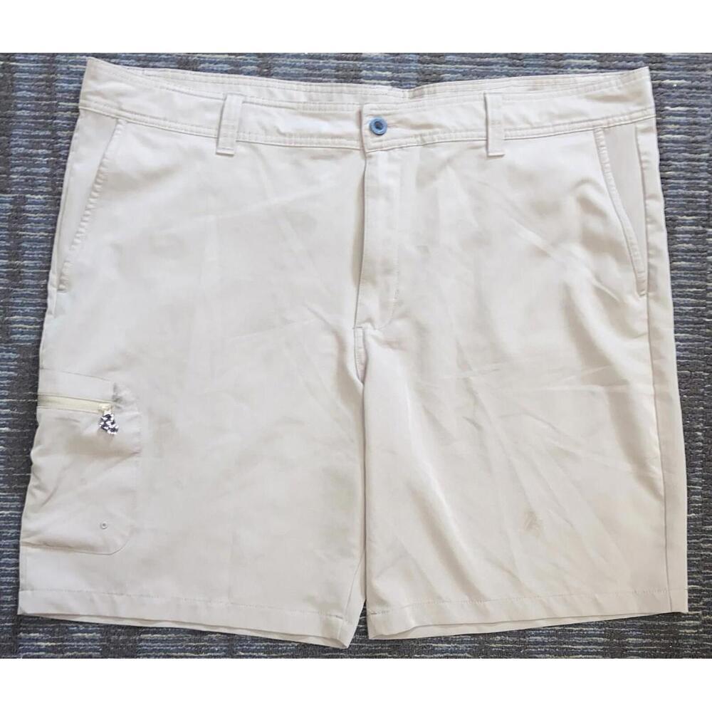 Magellan Men's Size 44 Fish Gear Water Repellant Flat Front Shorts Gray EUC